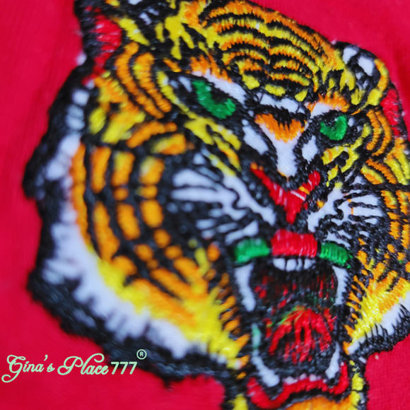 One Point One Boy's Short Sleeve Embroidered Patch Stripe Shoulder Tee Shirt Red - Picture 4 of 9